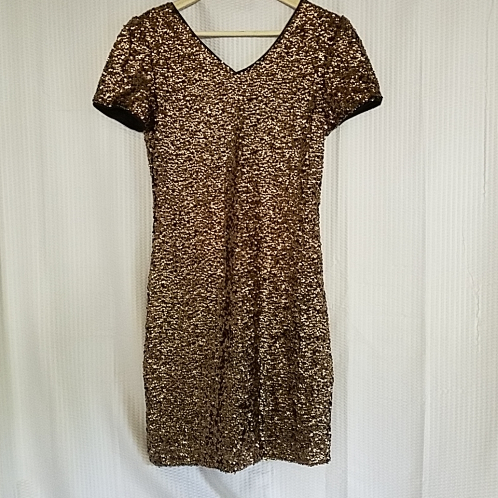 ((She & Sky)) Gold Sequin Dress